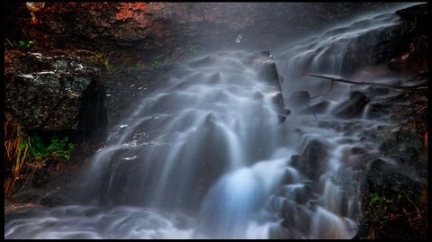 Otro aspecto de la cascada de O Fcaro, vista desde cerca