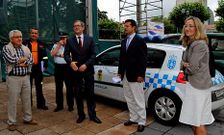 Jorge At�n fue recibido por el alcalde y otros miembros de la junta a su llegada a la casa consistorial.