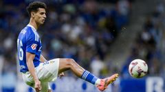 Ilyas Chaira, durante el Real Oviedo-Eibar