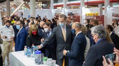 El rey visit� m�s de 30 estands de Alimentaria.