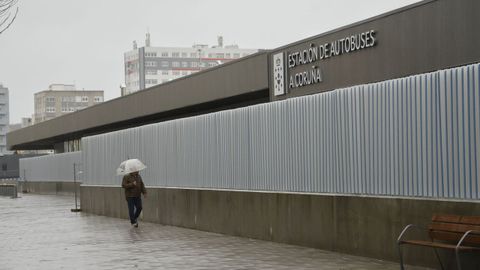 Exterior de la nueva terminal de buses de A Coru�a, en la zona de A Sardi�eira