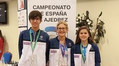 Xulio Del Prado, Yudania Hern�ndez y Alba P�rez