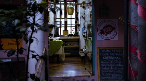 Relatos y Caminos: Captulo 3.Patio de artesanos en la calle de La Ronda en Quito (Ecuador)