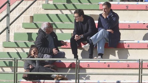 &Aacute;lex V&aacute;zquez y Diego Rivas, director deportivo del Racing y su ayudante