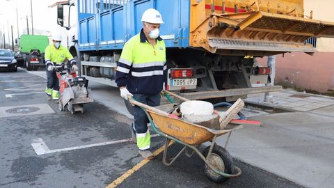 Obreros de vuelta al trabajo en Santiago