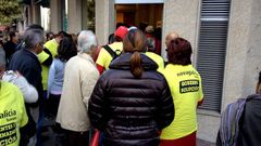 Afectados de las preferentes ocupan una oficina de NCG