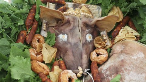 La cesta ganadora del tercer premio de la Feira do Grelo de Xestoso.