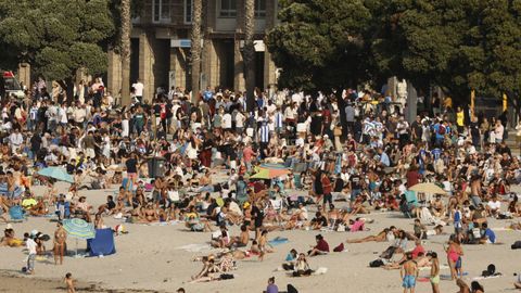 Ambiente en el paseo y las playas de A Coru�a durante el eclipse total de sol