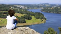Vistas de Portomar�n y del embalse de Belesar desde un mirador natural en el municipio de Paradela