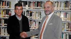 El alcalde de Sober y el m�ximo responsable de la Sgae en Galicia, ayer durante la presentaci�n del acuerdo