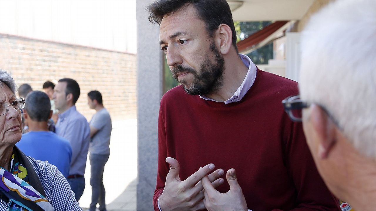 El alcalde de Tui debe responder ante el juez por un presunto delito de ...