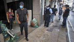 Los ocupas desalojados en Y��ez Rebolo dijeron que no ten�an donde quedarse a partir de ahora