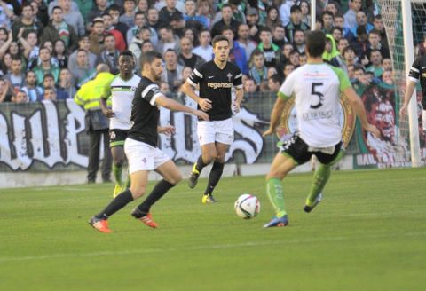 En el partido de ida, en El Sardinero, el Racing cay� derrotado por 3-1. 