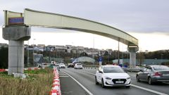 La pasarela sobre la Nacional-VI ya va tomando forma