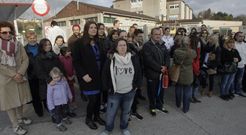 Los padres critican que Educaci�n los haya informado tarde de la supresi�n de servicios. 