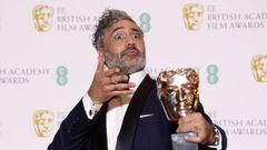 Glamur en la alfombra roja de los Bafta