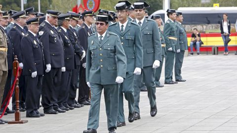 Fiesta de la Guardia Civil. Imposici�n de medallas