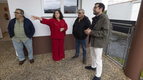 La delegada de la Xunta, Belén do Campo, se reunió con los representantes vecinales de O Souto de Arcos, en Mazaricos.