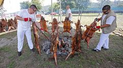 Asado do porqui�o en Amil (Mora�a)
