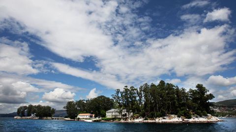 La Illa de San Sim�n, en la r�a de Vigo, ha sido empleada a lo largo de la historia como monasterio, lazareto, c�rcel y hogar para ni�os hu�rfanos.