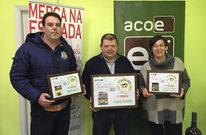 La Acoe complet� ayer en su local la entrega de premios a los ganadores del concurso Santas Tapas 2016. 