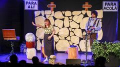 Actuaci�n de Charo Pita y Xan Curiel