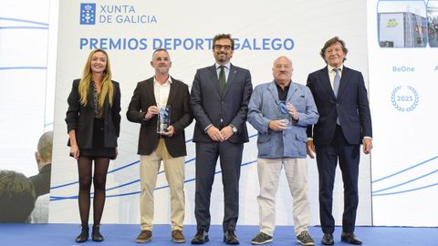 El ribadense Roberto Ramos, CEO de BeOne, es el segundo por la izquierda.