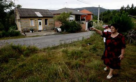 Las casas ya estaban pegadas al vial Boiro-Noia.