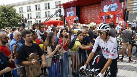 Previa a la salida de la etapa de La Vuelta en Lugo