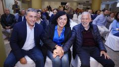 De izquierda a derecha, Luis Pardo, Elena Candia y el nuevo presidente, Francisco Carlos Rodr�guez