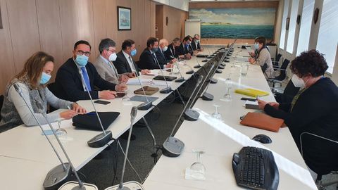 Alicia Villauriz, secretaria general de Pesca, se reuni� este lunes con dirigentes de la patronal Cepesca para analizar las ayudas a la flota para atenuar el impacto de la crisis, desbocada tras la invasi�n de Ucrania. Y este martes se las detall� a las organizaciones de productores y a las cofrad�as