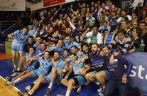 Tras su derbi con el Teucro, el Cangas celebr� virtualmente su clasificaci�n hist�rica para la Copa Asobal, que disputa el s�bado. 