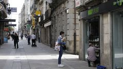 Imagen del comercio local en O Carballi�o durante la fase 0 de la desescalada