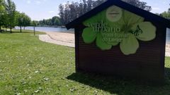 Imagen renovda de la playa fluvial del L�rez, en Pontevedra