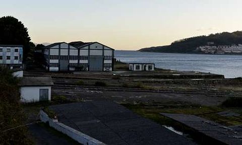 Antiguos astilleros Sicar, en la zona donde Portos pretende que se instale la f�brica.