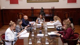 El Concello de A Coru&ntilde;a durante la reuni&oacute;n de este viernes
