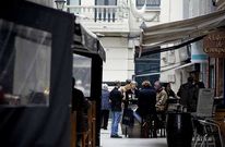 Terrazas de varios establecimientos de hosteler�a instaladas en la calle de la Estrella.