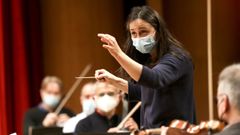 Joana Carneiro ensalza a los m�sicos de la Filharmon�a