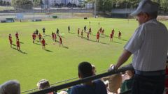 �ltimo entrenamiento abierto al p�blico del Racing, que se celebr� en agosto en A Malata. 