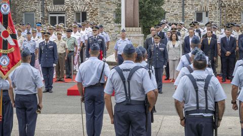 El emotivo acto de toma de posesi�n del jefe del aer�dromo cont� con desfile, m�sica militar y recuerdo a los ca�dos.