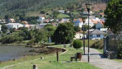 Actuales elementos para el alumbrado del paseo. 