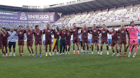 Parte de la plantilla del Deportivo celebra en Valladolid el ascenso a Primera Divisi�n.