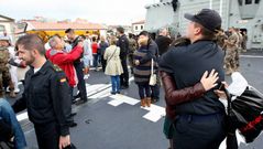 Emotiva despedida a la dotaci�n de la F-101