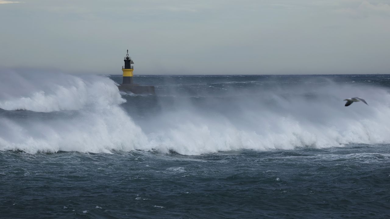 La borrasca explosiva Goretti provocará lluvias intensas, vientos fuertes y nieve en Galicia