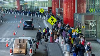 Una de las colas que se form� en la entrada del aeropuerto Baltimore/Washington International Thurgood Marshall 