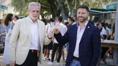 Ramn Huidobro y Samuel Lago, ayer en el recinto de la Festa do Albario de Cambados.