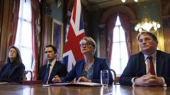 La ministra de Exteriores del Reino Unido, Yvette Cooper, durante la reuni�n telem�tica convocada por Londres con m�s de 40 pa�ses para abordar la situaci�n del estrecho de Ormuz