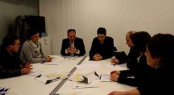 Crespo y Bat�n se reunieron con la comisi�n de comercio de la AED, junto al presidente de la entidad.