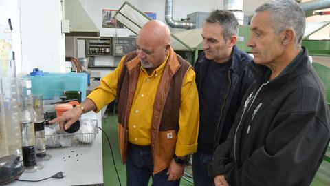 Los investigadores de Forestais evaluaron la capacidad de flotaci&oacute;n de los diferentes productos desarrollados