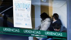 Entrada del servicio de urgencias del Hospital Montecelo, en Pontevedra